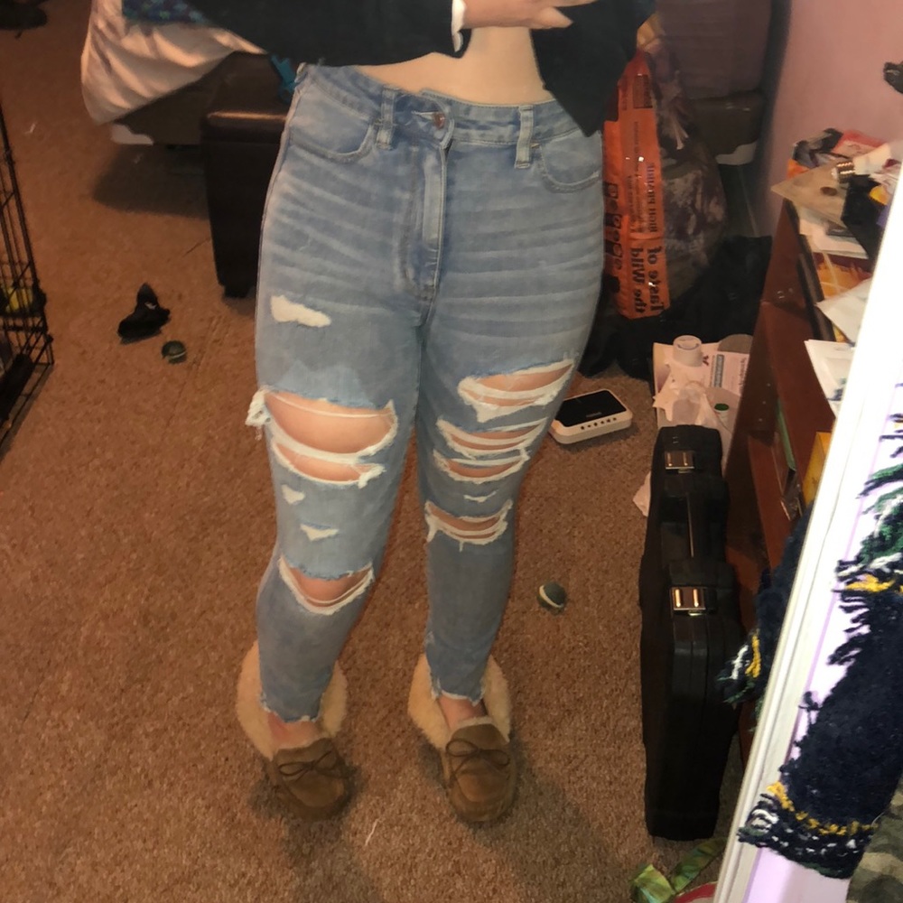 High waisted jeans